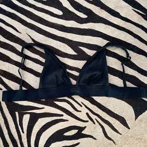 SKIMS black ribbed bralette Sz XS